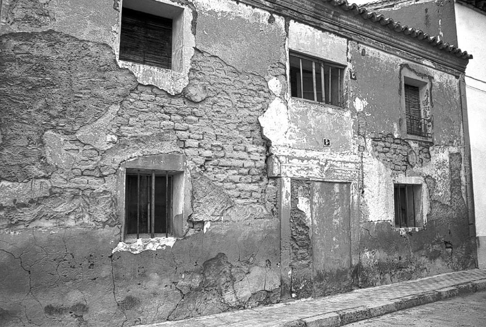 Imagen: Zapatería donde trabajó Santiago Ramon y Cajal (Desaparecida)